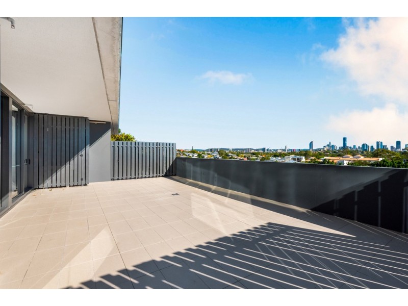 10402/300 Old Cleveland rd, Coorparoo QLD 4151