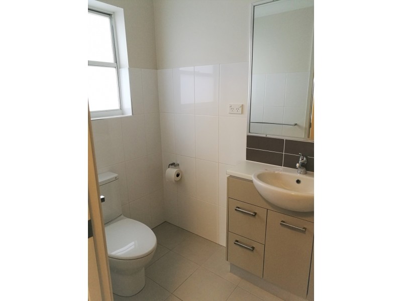 4 13 LOUIS STREET, Redcliffe QLD 4020