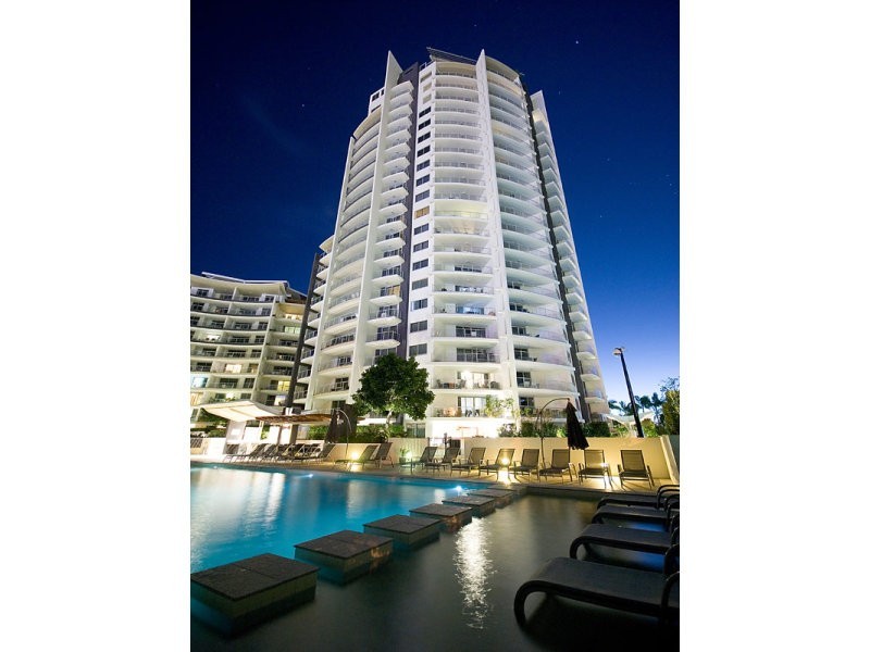 21 CYPRESS AVENUE, Surfers Paradise QLD 4217