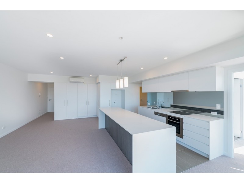 20801/300 Old Cleveland Road, Coorparoo QLD 4151