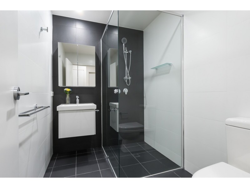 205/65 Hilltop Ave, Chermside QLD 4032
