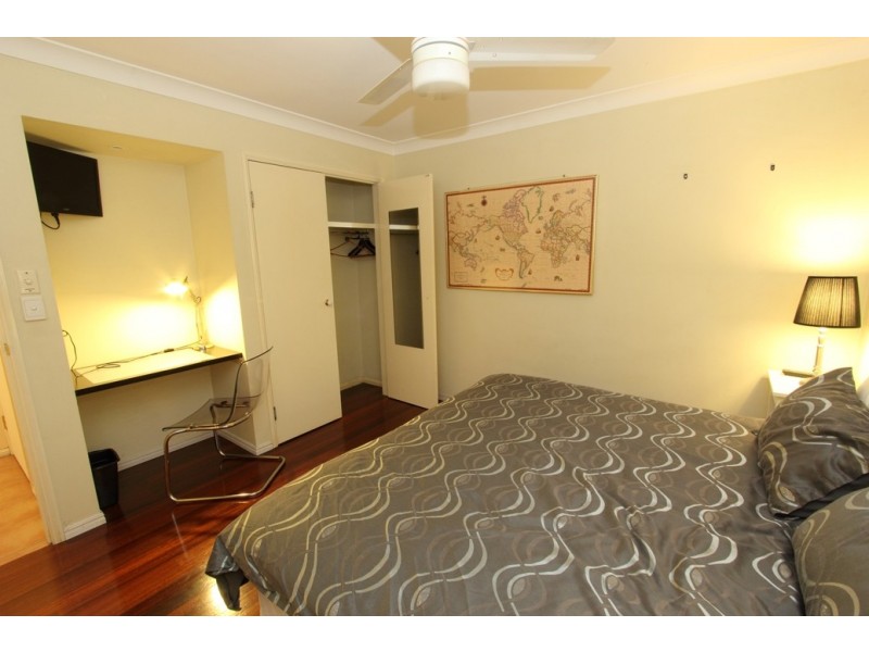 8 Challinor, Auchenflower QLD 4066