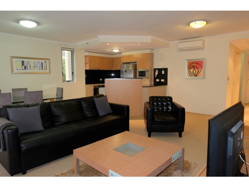 21 CYPRESS AVENUE, Surfers Paradise QLD 4217