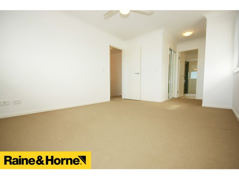 31/95 Lexey Crescent, Wakerley QLD 4154