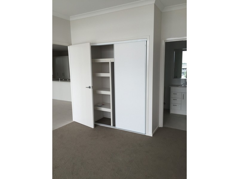 3 McLennan Court, North Lakes QLD 4509