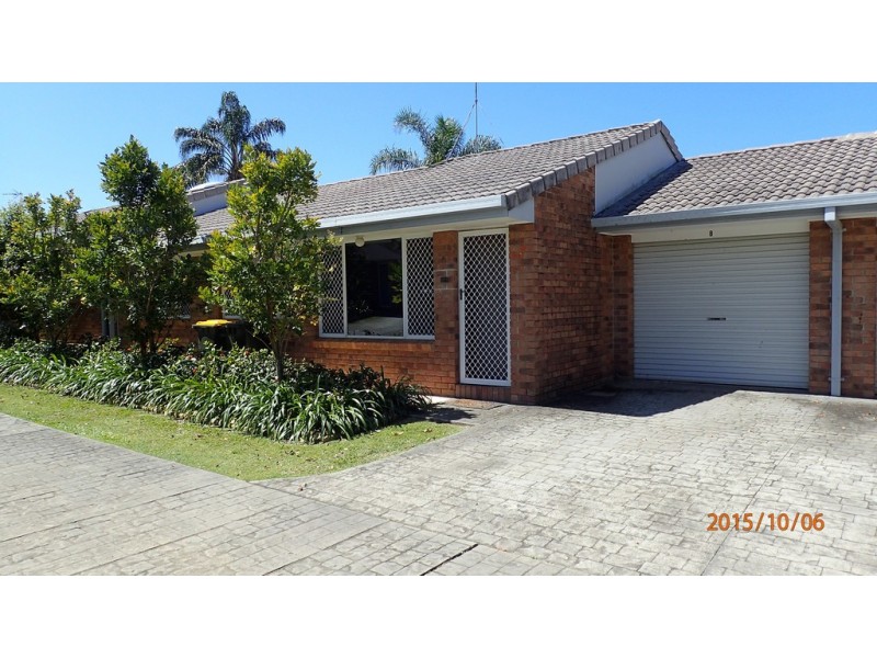8/97 EDMUND RICE DRIVE, Southport QLD 4215