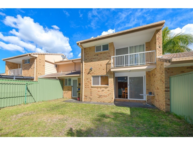 96/97 EDMUND RICE DRIVE, Southport QLD 4215