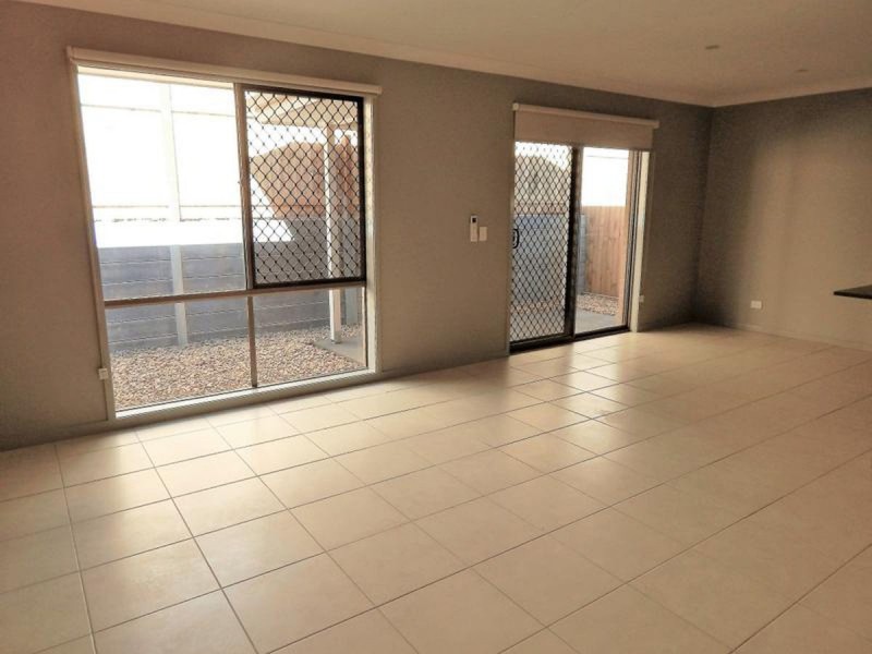 24 Mount Huntley, Park Ridge QLD 4125