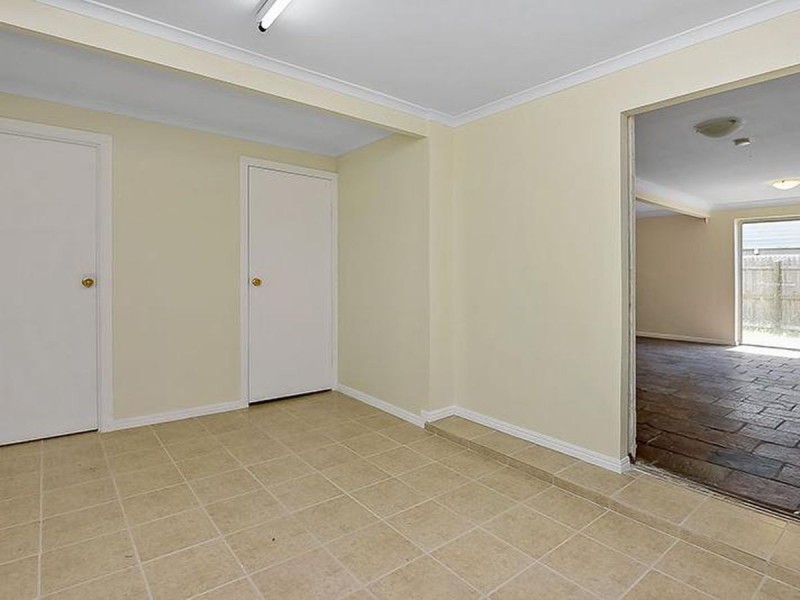 25 Bambil, Crestmead QLD 4132