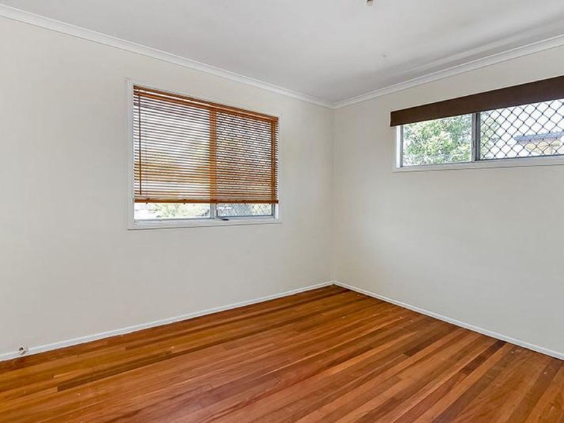25 Bambil, Crestmead QLD 4132