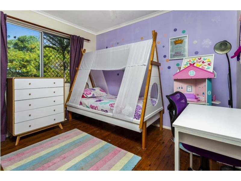 35 Coral Street, Loganlea QLD 4131