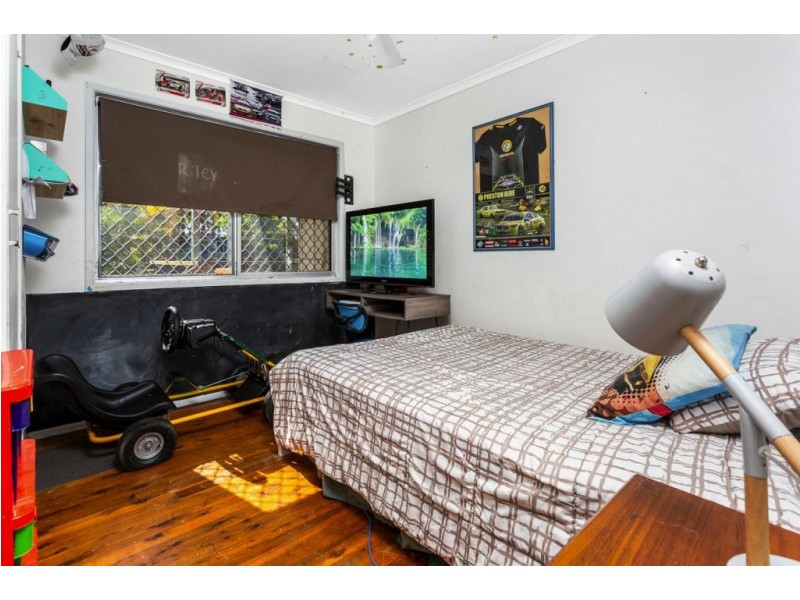 35 Coral Street, Loganlea QLD 4131