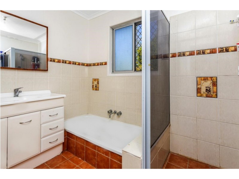 35 Coral Street, Loganlea QLD 4131