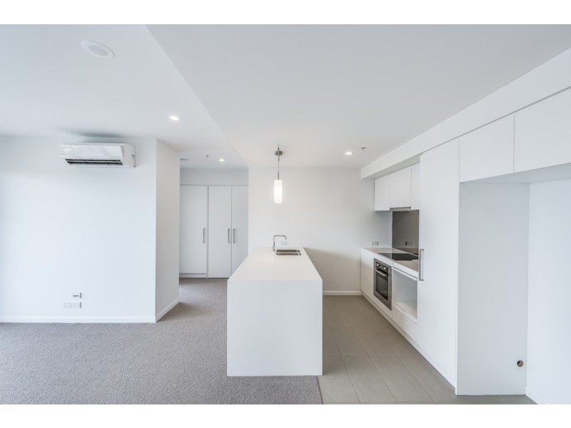 30908/300 Old Cleveland Road, Coorparoo QLD 4151