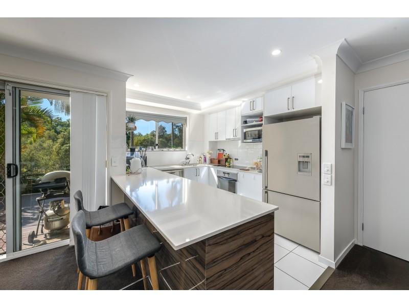 18/33 Edmund Rice Drive, Southport QLD 4215