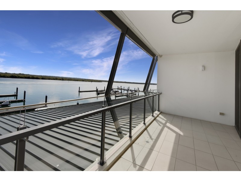 Paradise Point QLD 4216