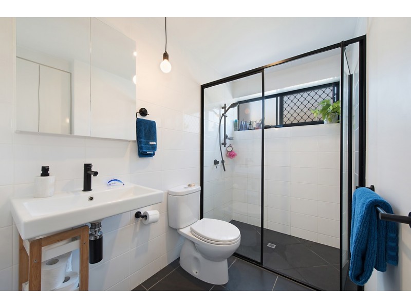 201/59 Latham St, Chermside QLD 4032
