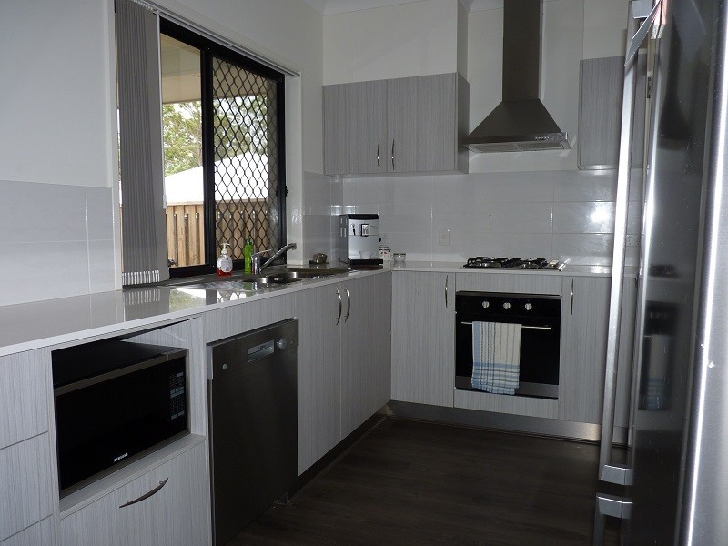 34 Manhattan Crescent, North Lakes QLD 4509