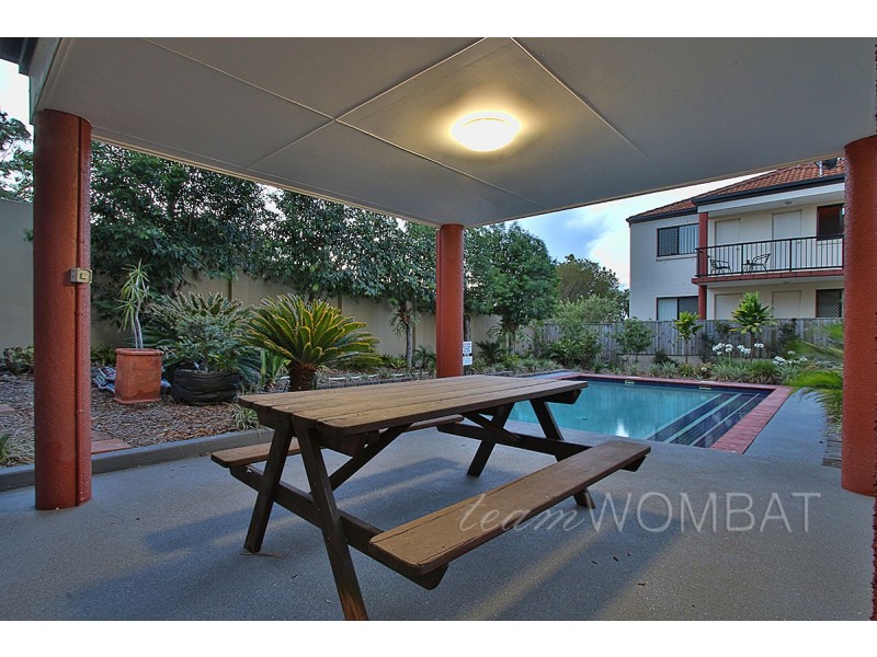 15 Dansie Street, Greenslopes QLD 4120