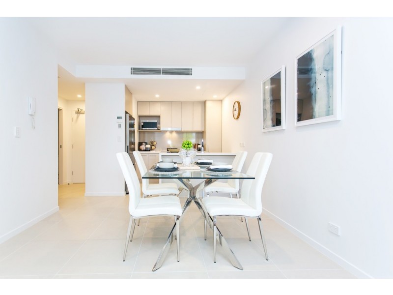 11 Andrews St, Southport QLD 4215