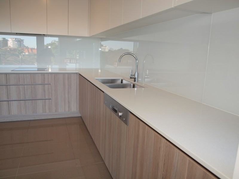 5 Chester Terrace, Southport QLD 4215