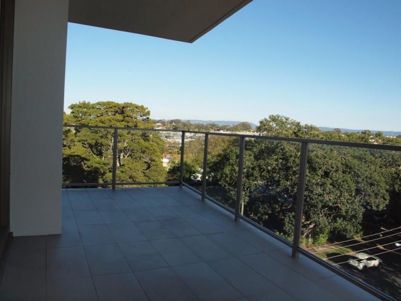 5 Chester Terrace, Southport QLD 4215