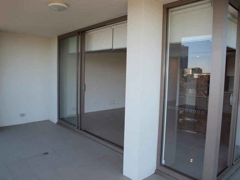 5 Chester Terrace, Southport QLD 4215