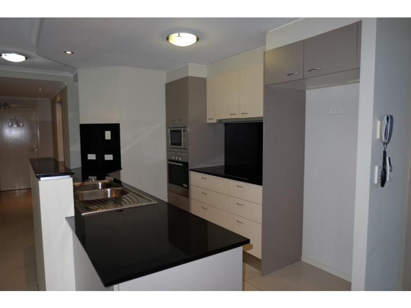 21 CYPRESS AVENUE, Surfers Paradise QLD 4217