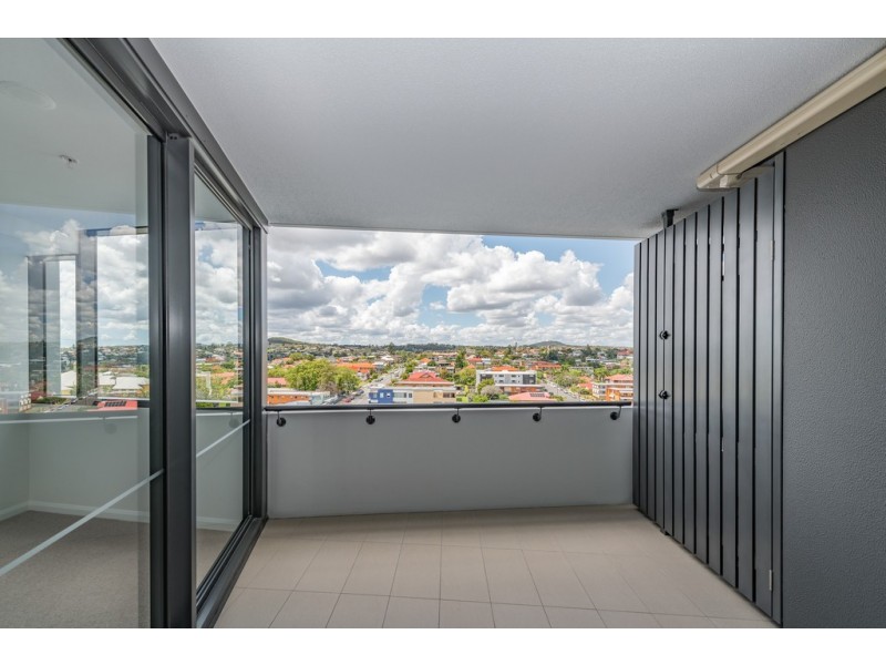 11408/300 Old Cleveland Road, Coorparoo QLD 4151