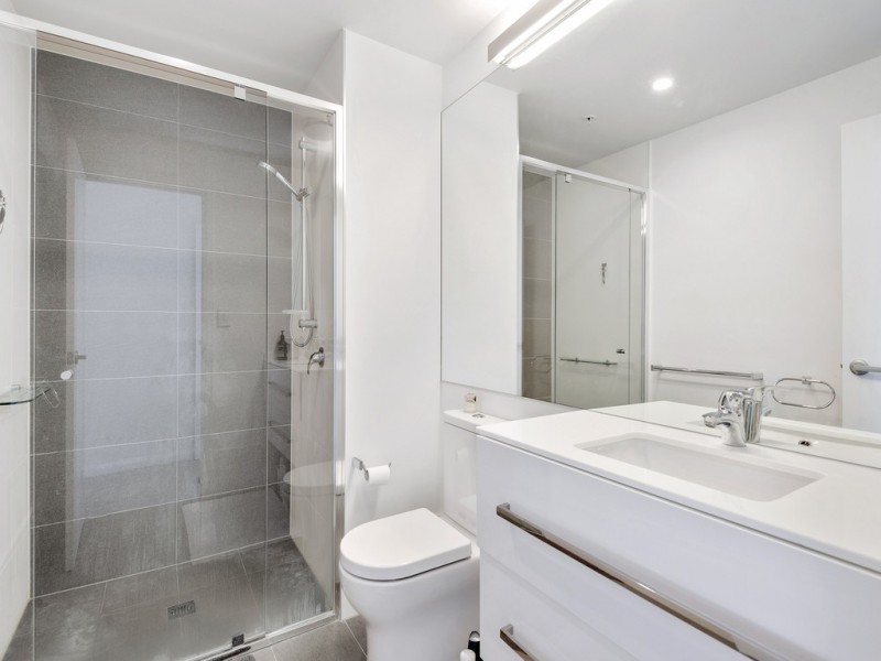 11705/300 Old Cleveland rd, Coorparoo QLD 4151