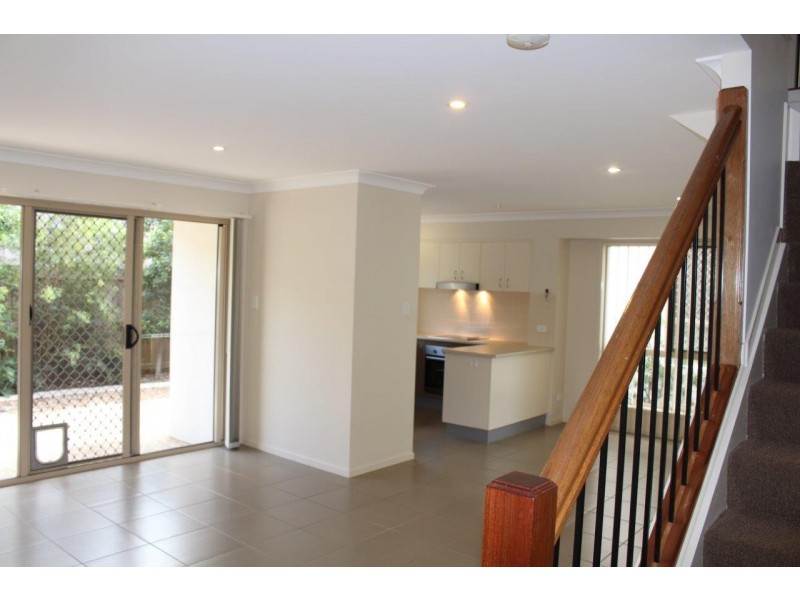 10/06 Canton Court, Manly West QLD 4179