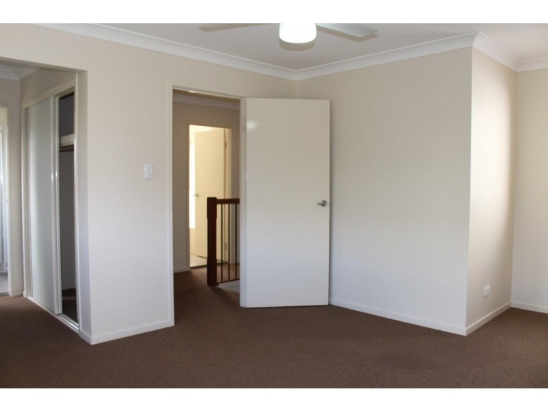 10/06 Canton Court, Manly West QLD 4179
