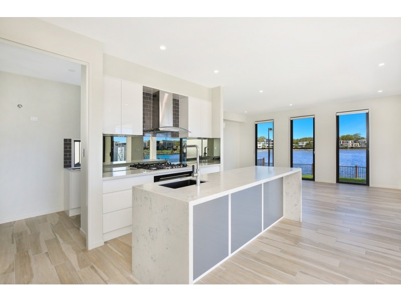 70 Prime Pde, Birtinya QLD 4575