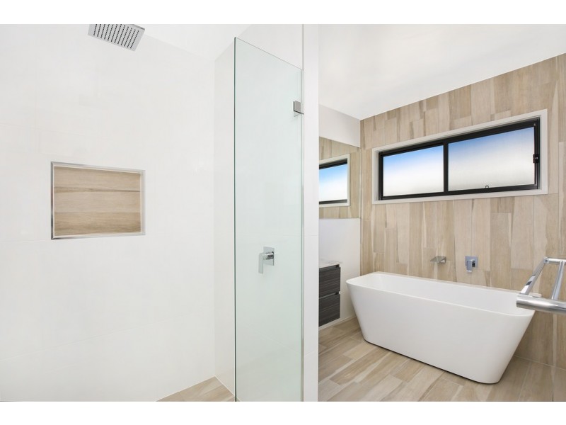 70 Prime Pde, Birtinya QLD 4575