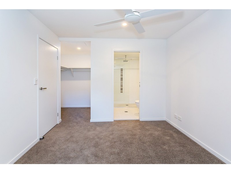 11 Andrews St, Southport QLD 4215