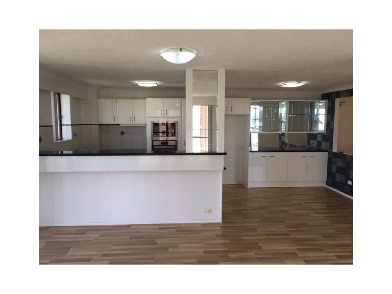 40 121 SURF PARADE, Broadbeach QLD 4218