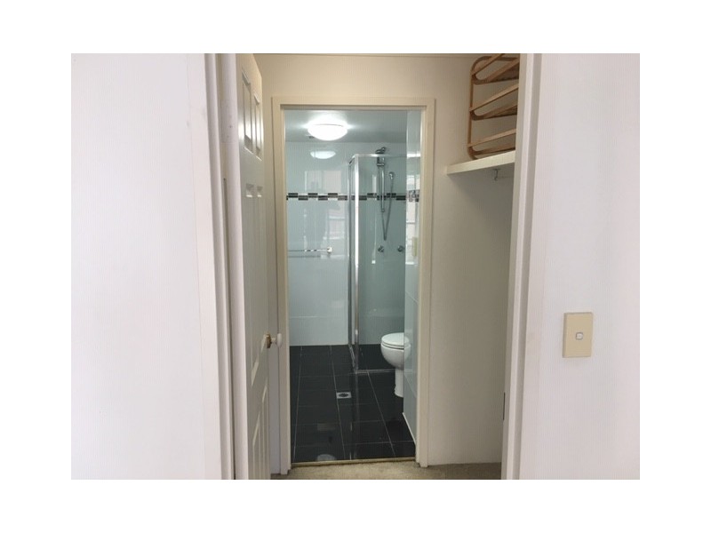40 121 SURF PARADE, Broadbeach QLD 4218