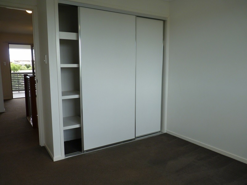 17 STATEN STREET, North Lakes QLD 4509