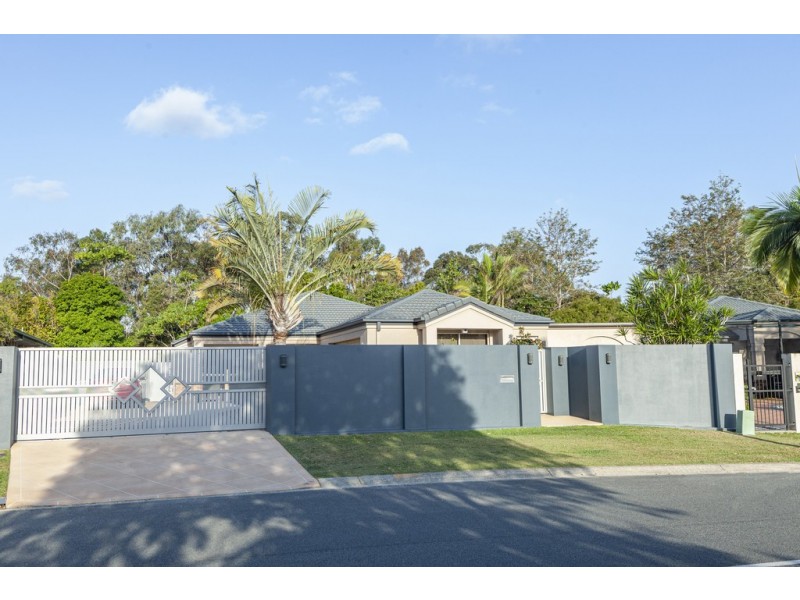 120 Swanton Drive, Mudgeeraba QLD 4213 Floorplan
