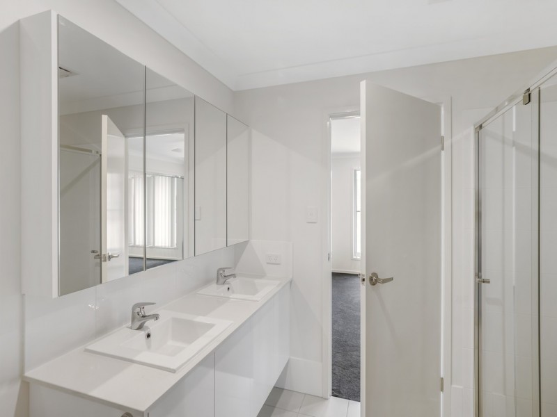 AH/32 Warrill Street, Redbank Plains QLD 4301
