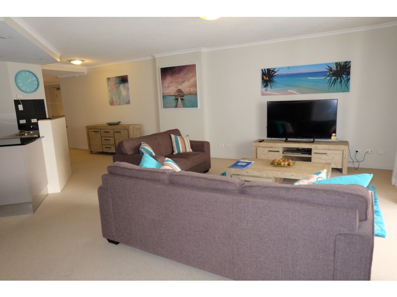 21 CYPRESS AVENUE, Surfers Paradise QLD 4217