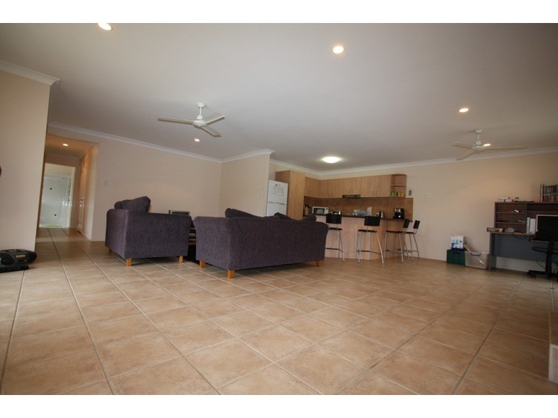 117 Kate, Carina QLD 4152