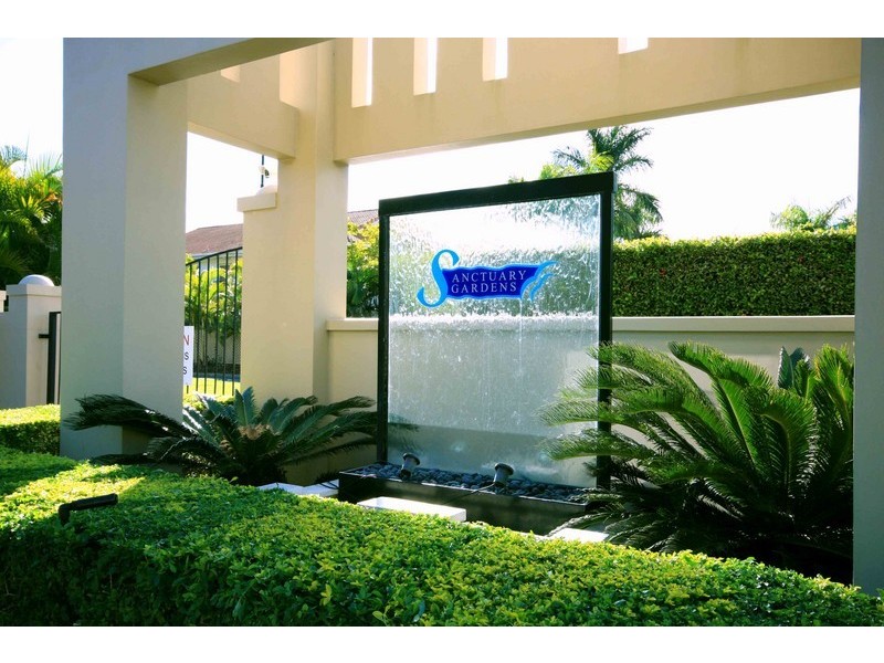 Hope Island QLD 4212