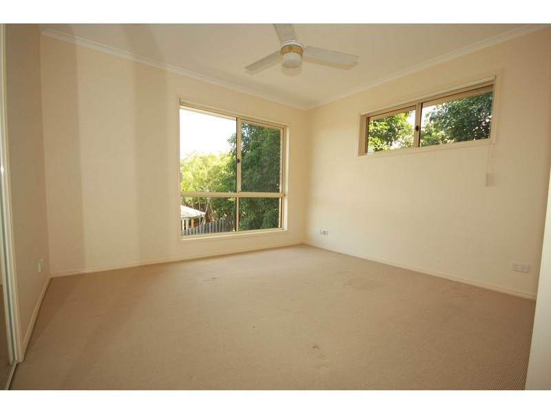2/320 Manly Road, Manly West QLD 4179