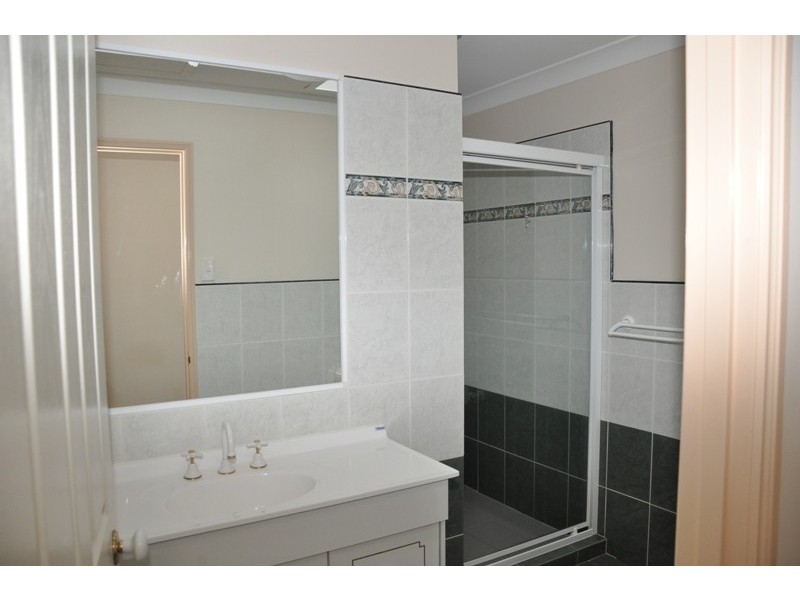 9/580 Seventeen Mile Rocks Rd, Sinnamon Park QLD 4073