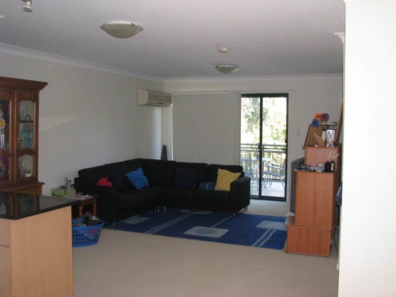 18 Geraldton Drive, Varsity Lakes QLD 4227