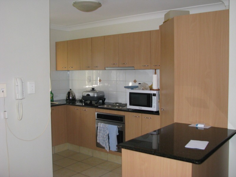 18 Geraldton Drive, Varsity Lakes QLD 4227