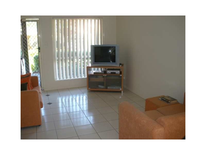 210 Government Road, Forest Lake QLD 4078