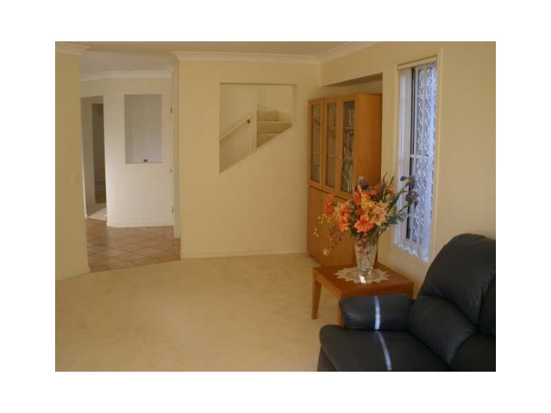 Mount Ommaney QLD 4074