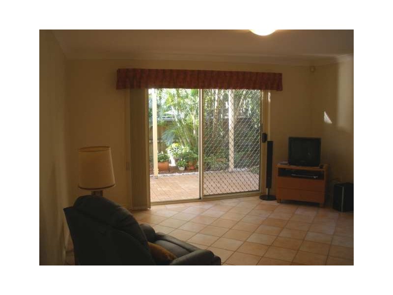 Mount Ommaney QLD 4074